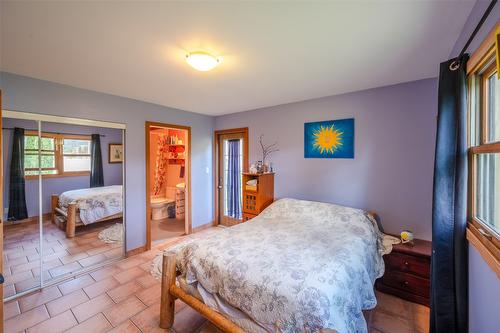 4084 Mclean Creek Road, Okanagan Falls, BC - Indoor Photo Showing Bedroom