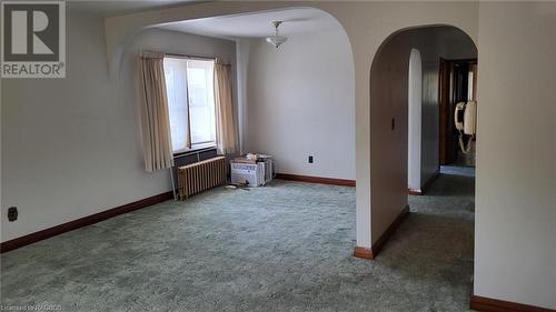 827 3Rd Avenue E, Owen Sound, ON - Indoor Photo Showing Other Room