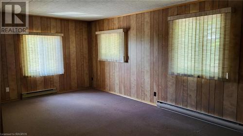 827 3Rd Avenue E, Owen Sound, ON - Indoor Photo Showing Other Room