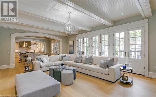 27 Park Avenue, Oakville, ON - Indoor Photo Showing Living Room