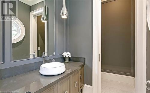 27 Park Avenue, Oakville, ON - Indoor Photo Showing Bathroom