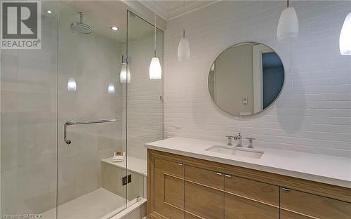 27 Park Avenue, Oakville, ON - Indoor Photo Showing Bathroom