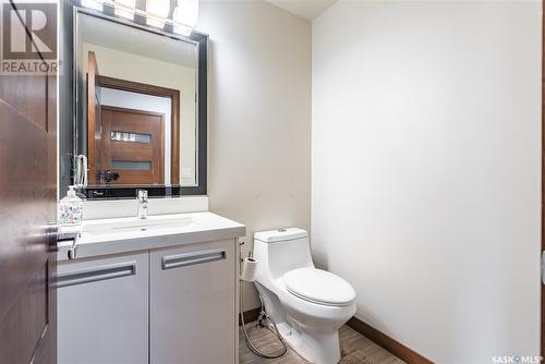 110 2007 Pohorecky Crescent, Saskatoon, SK - Indoor Photo Showing Bathroom