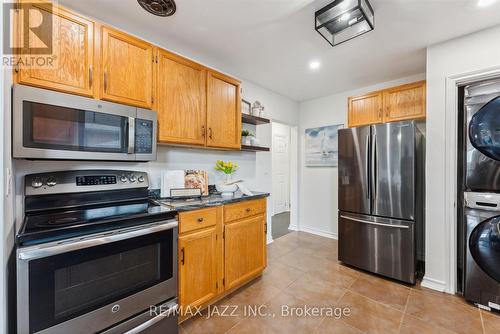 1121 Brock Street S, Whitby (Downtown Whitby), ON - Indoor Photo Showing Kitchen With Stainless Steel Kitchen