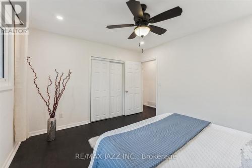 1121 Brock Street S, Whitby (Downtown Whitby), ON - Indoor Photo Showing Bedroom