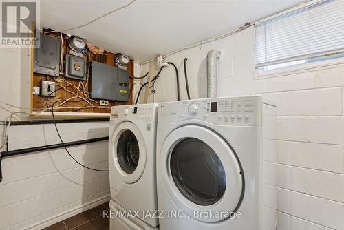 1121 Brock Street S, Whitby (Downtown Whitby), ON - Indoor Photo Showing Laundry Room