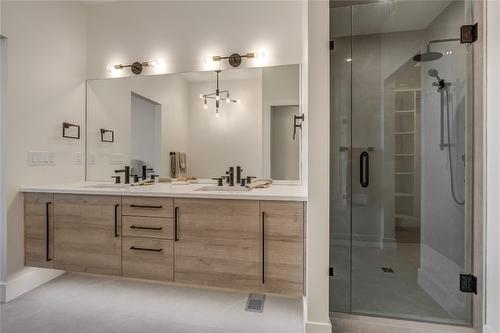 1157 Elk Street, Penticton, BC - Indoor Photo Showing Bathroom