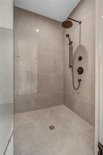 1157 Elk Street, Penticton, BC - Indoor Photo Showing Bathroom