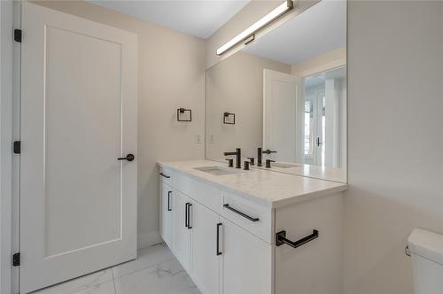 1157 Elk Street, Penticton, BC - Indoor Photo Showing Bathroom