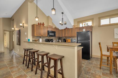 62 Elk Street, Vernon, BC - Indoor Photo Showing Kitchen