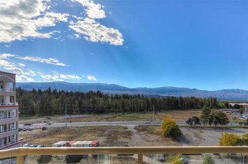 805-1947 Underhill Street, Kelowna, BC - Outdoor With View