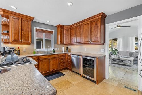 2624 Wild Horse Drive, West Kelowna, BC - Indoor Photo Showing Kitchen With Stainless Steel Kitchen