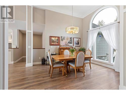 7255 Dunwaters Road, Kelowna, BC - Indoor Photo Showing Dining Room