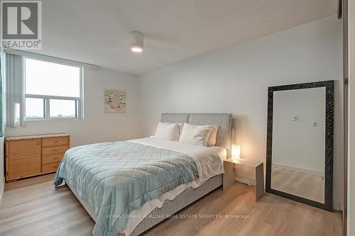 1003 - 700 Dynes Road, Burlington, ON - Indoor Photo Showing Bedroom