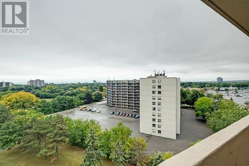 1003 - 700 Dynes Road, Burlington, ON - Outdoor With View