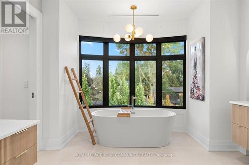 108 Hollingsworth Drive, King, ON - Indoor Photo Showing Bathroom