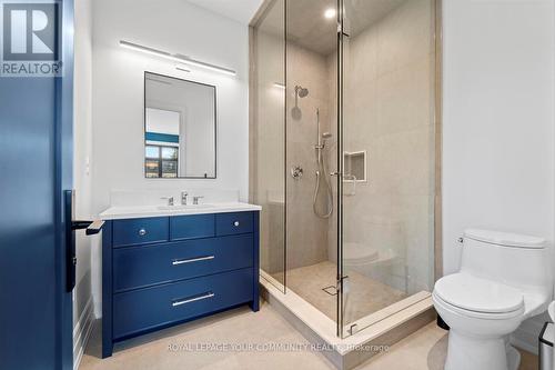 108 Hollingsworth Drive, King, ON - Indoor Photo Showing Bathroom