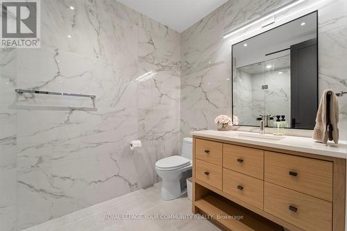 108 Hollingsworth Drive, King, ON - Indoor Photo Showing Bathroom