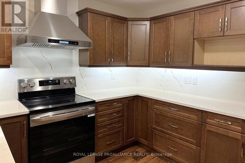 18 York Drive, Peterborough (Northcrest), ON - Indoor Photo Showing Kitchen