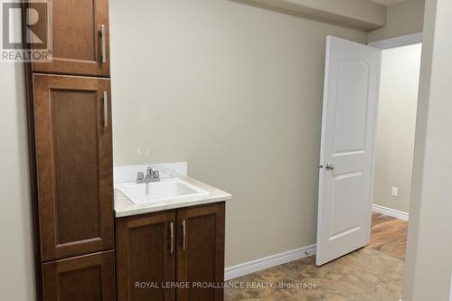 18 York Drive, Peterborough (Northcrest), ON - Indoor Photo Showing Bathroom