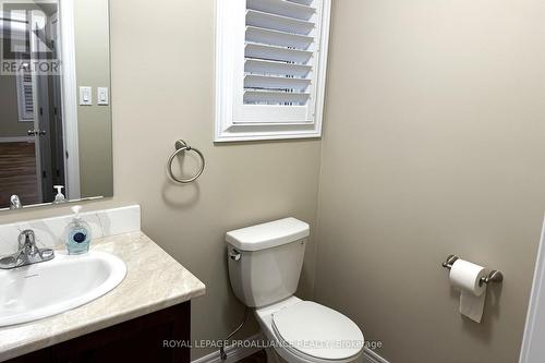 18 York Drive, Peterborough (Northcrest), ON - Indoor Photo Showing Bathroom