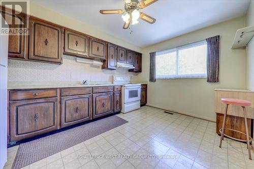 50 - 50 Silver Shadow Path, Toronto, ON - Indoor Photo Showing Kitchen