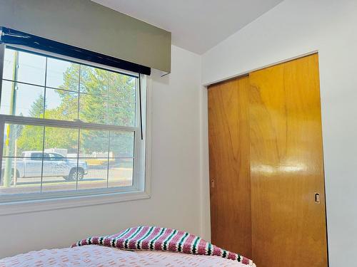 600 14Th Avenue S, Cranbrook, BC - Indoor Photo Showing Bedroom