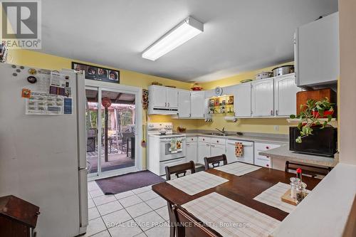 1911 Ormsbee Road, South Frontenac, ON - Indoor Photo Showing Kitchen With Double Sink