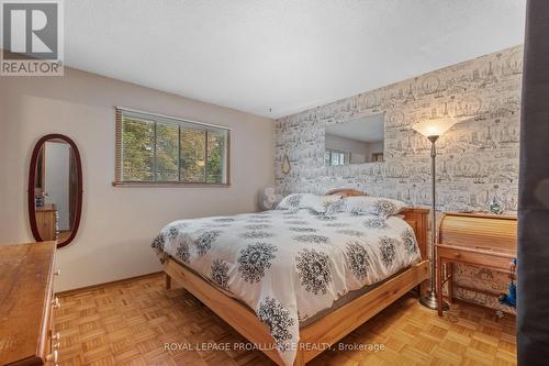 1911 Ormsbee Road, South Frontenac, ON - Indoor Photo Showing Bedroom