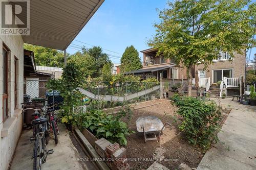 53 Essex Street, Toronto, ON - Outdoor