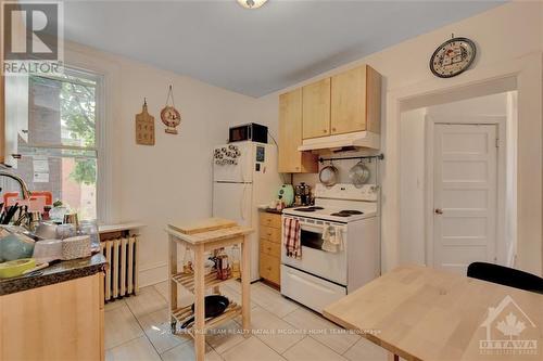 45-47 Heney Street, Ottawa, ON - Indoor Photo Showing Kitchen