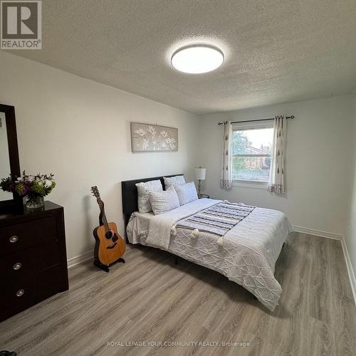 34 - 400 Tailfeather Crescent, Mississauga, ON - Indoor Photo Showing Bedroom