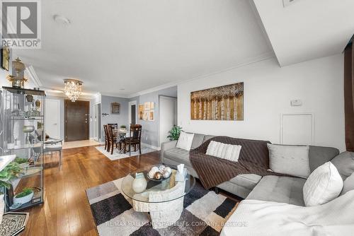 617 - 238 Bonis Avenue, Toronto, ON - Indoor Photo Showing Living Room