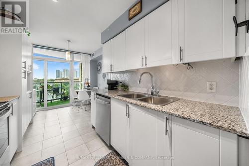 617 - 238 Bonis Avenue, Toronto, ON - Indoor Photo Showing Kitchen With Double Sink With Upgraded Kitchen