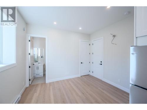 1121 Antler Drive, Penticton, BC - Indoor Photo Showing Other Room