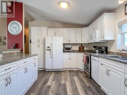 30 Cactus Crescent Unit# 17, Osoyoos, BC - Indoor Photo Showing Kitchen