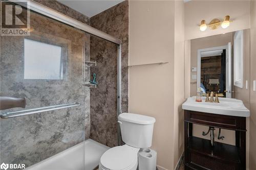 103 Letitia Street, Barrie, ON - Indoor Photo Showing Bathroom