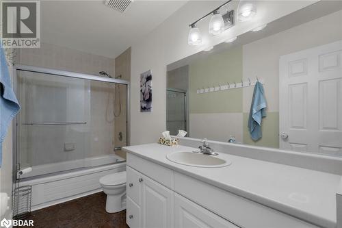 103 Letitia Street, Barrie, ON - Indoor Photo Showing Bathroom