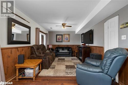 103 Letitia Street, Barrie, ON - Indoor Photo Showing Living Room