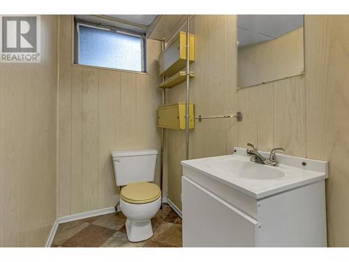 2737 15Th Avenue, Prince George, BC - Indoor Photo Showing Bathroom