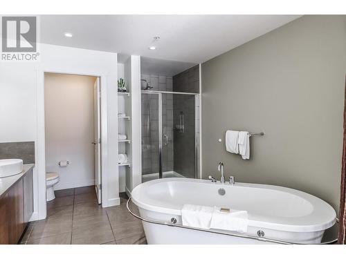 400 Stemwinder Drive Unit# 202, Kimberley, BC - Indoor Photo Showing Bathroom