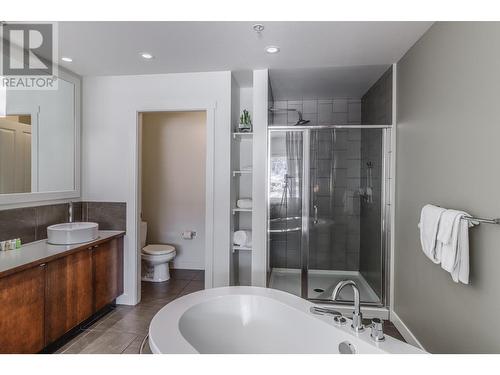 400 Stemwinder Drive Unit# 202, Kimberley, BC - Indoor Photo Showing Bathroom