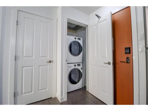 201 - 400 Stemwinder Drive, Kimberley, BC - Indoor Photo Showing Laundry Room