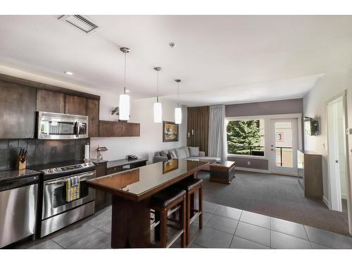 201 - 400 Stemwinder Drive, Kimberley, BC - Indoor Photo Showing Kitchen With Upgraded Kitchen