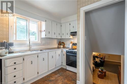 2343 Malcolm Crescent, Burlington, ON - Indoor Photo Showing Kitchen With Double Sink