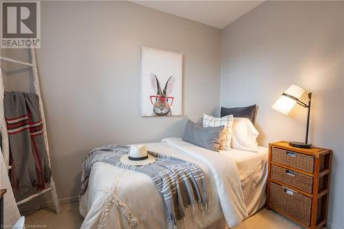 2343 Malcolm Crescent, Burlington, ON - Indoor Photo Showing Bedroom