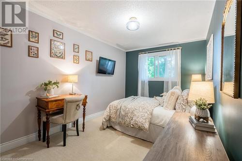 2343 Malcolm Crescent, Burlington, ON - Indoor Photo Showing Bedroom