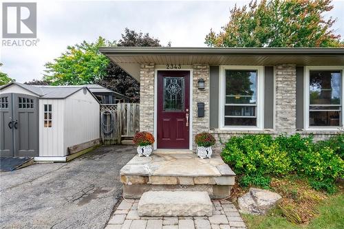 2343 Malcolm Crescent, Burlington, ON - Outdoor