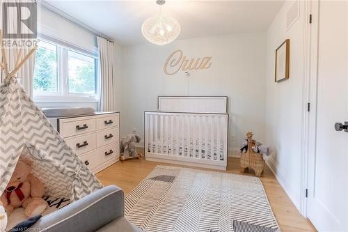 3410 Spruce Avenue, Burlington, ON - Indoor Photo Showing Bedroom