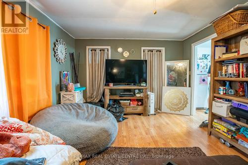 567 Duncan Street, Chatham-Kent, ON - Indoor Photo Showing Bedroom